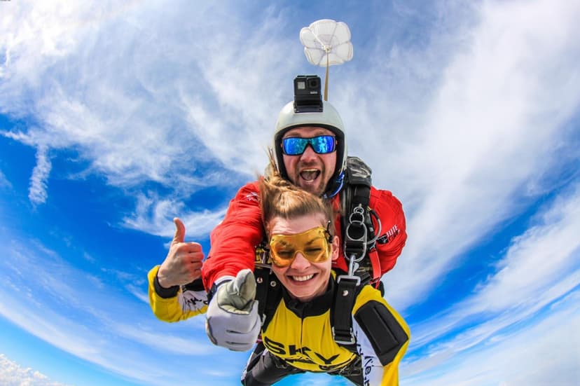 Skok ze Spadochronem dla Dwojga | Kruszyn