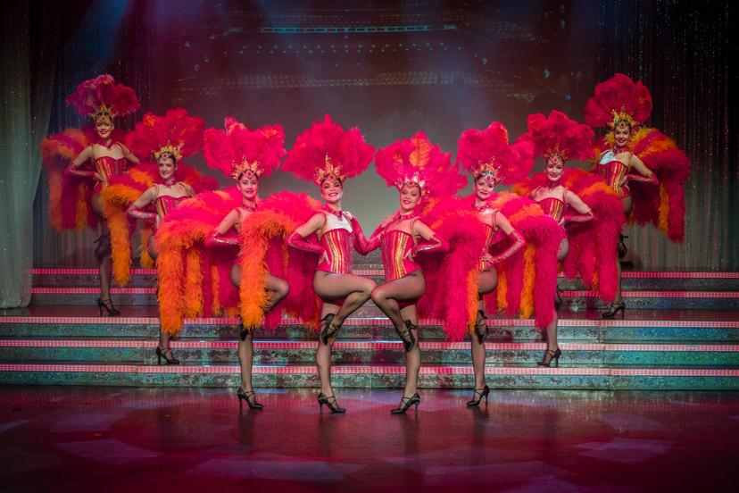 Kolacja we Dwoje i Spektakl w Teatrze Sabat | Warszawa