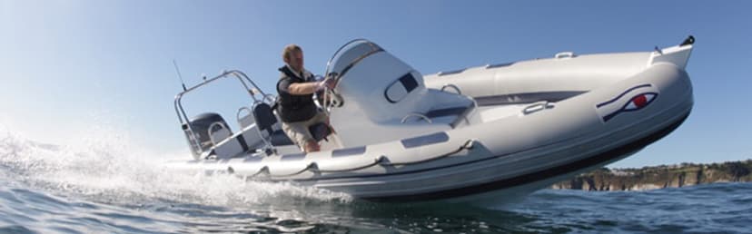 Zasiądź za Sterami Łodzi RIB dla Dwojga | Warszawa