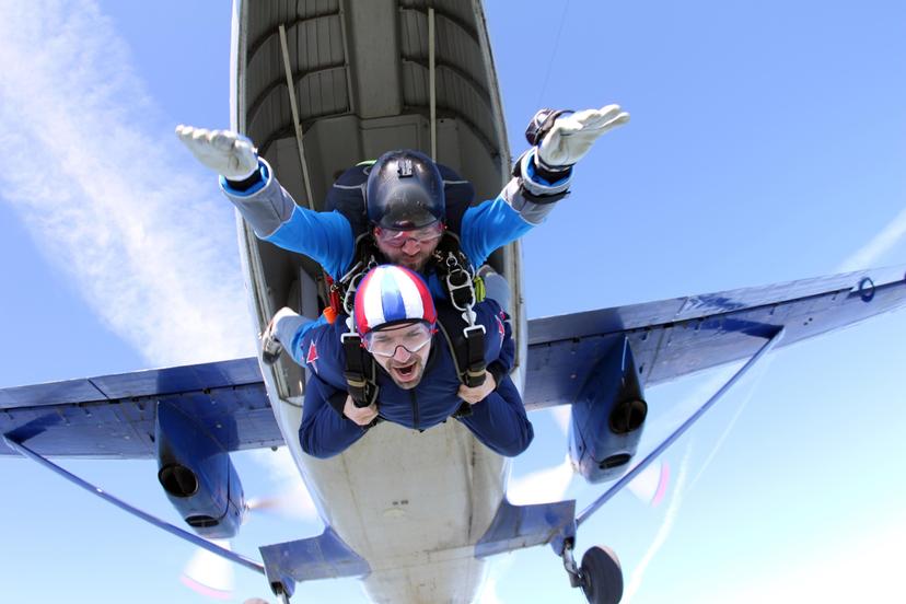 Skok ze Spadochronem | Wiele Lokalizacji