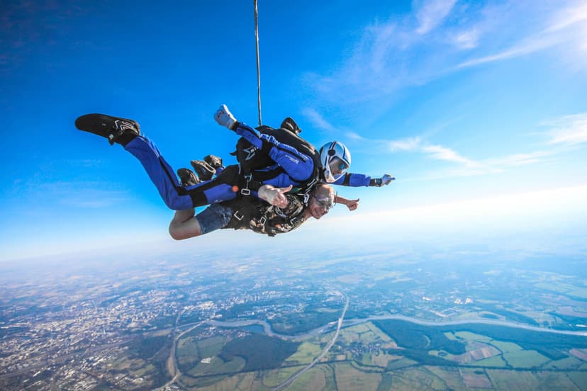 Skok ze Spadochronem | Lubin