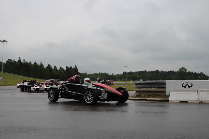 Jazda Ariel Atom (2 okrążenia) | Wiele Lokalizacji