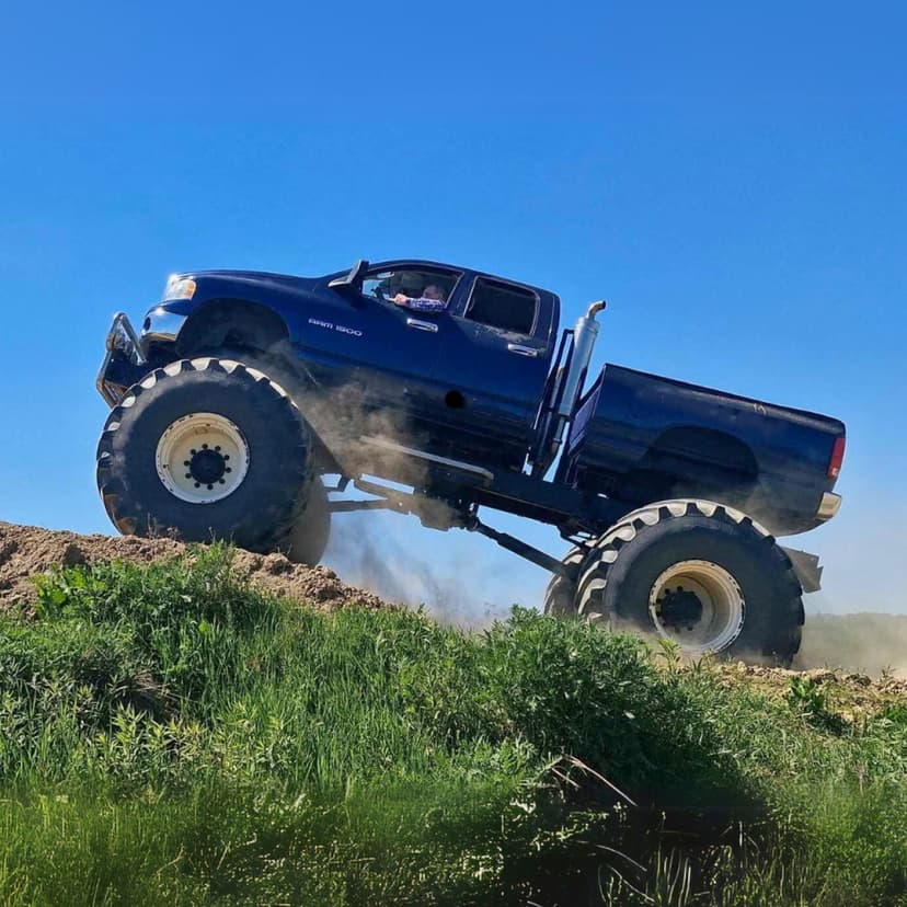 Jazda Co-Drive Monster Truckiem (1 osoba) | Wiele Lokalizacji