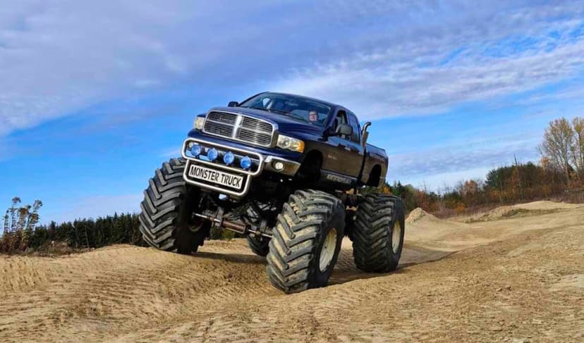 Jazda Monster Truckiem dla Dwojga (15 minut) | Wiele Lokalizacji