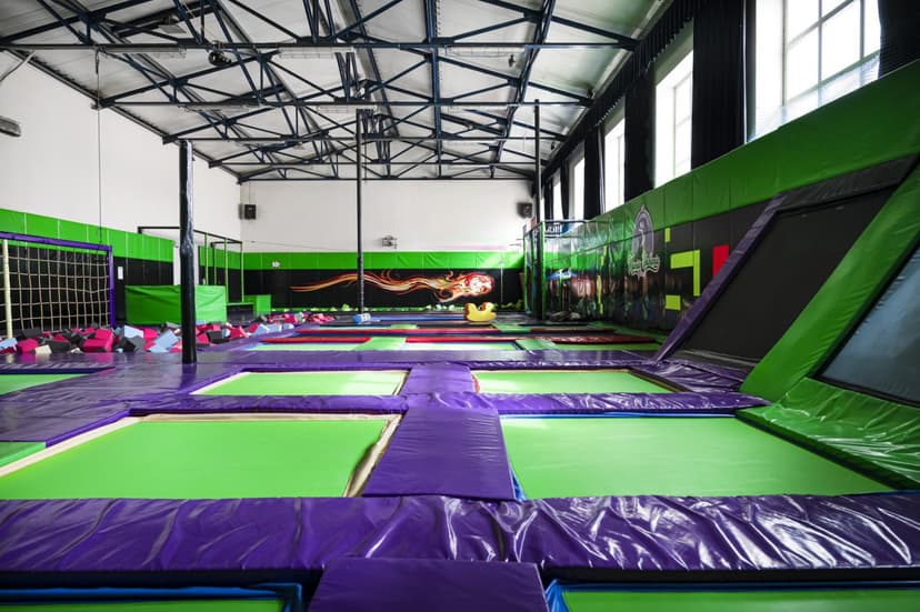 Szalona Zabawa w Parku Trampolin dla Rodziny | Lublin