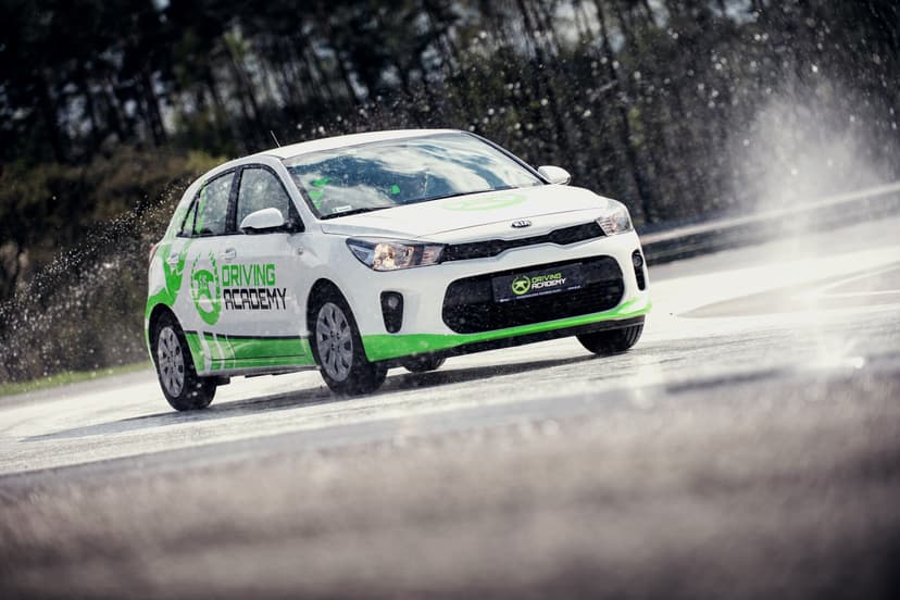 Szkolenie z Bezpiecznej Jazdy | Kielce, Warszawa