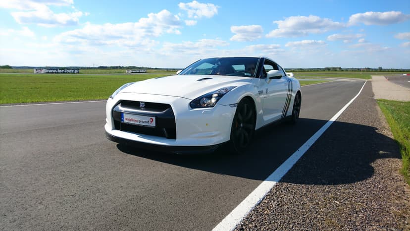Jazda Nissanem GTR (1 okrążenie) | Tor Główny