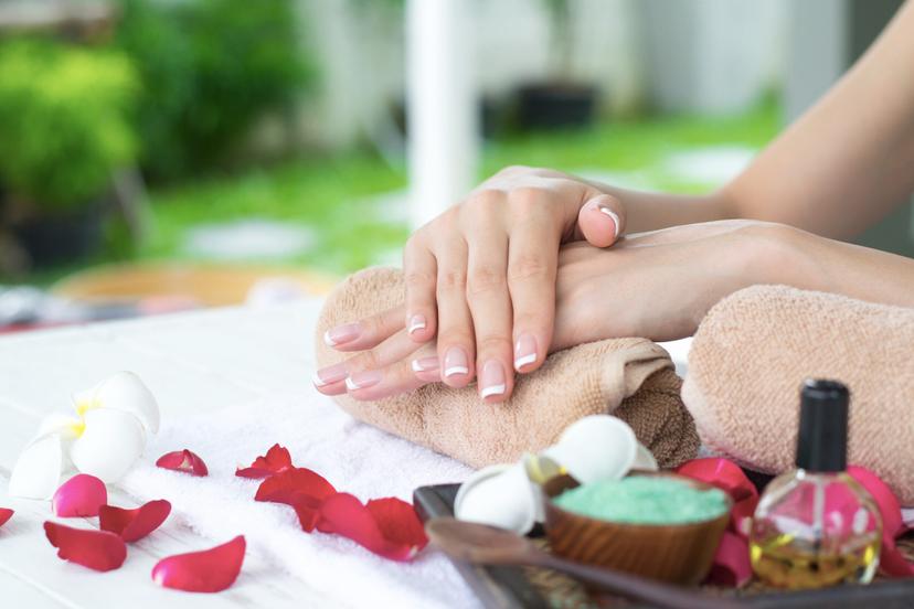 Manicure i Pedicure Klasyczny | Warszawa