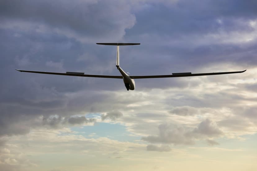 Lot Szybowcem za Wyciągarką (10 min) | Warszawa