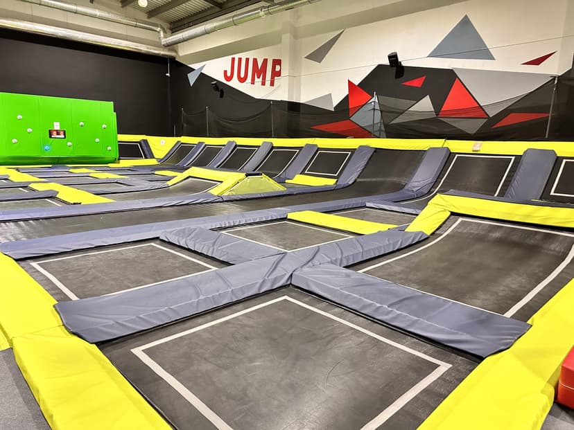 Zabawa w Parku Trampolin dla Rodziny | Łódź (okolice)