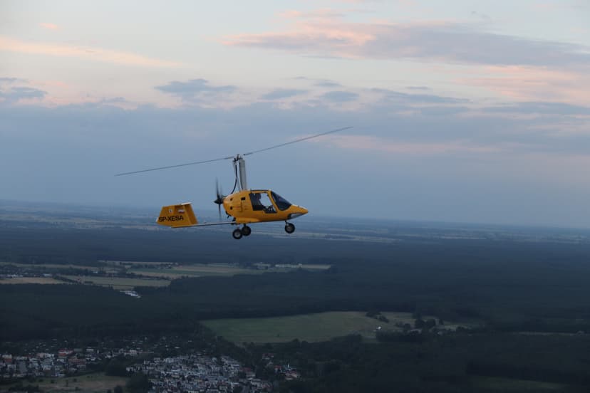 Lot Widokowy Wiatrakowcem (15 min) | Piła