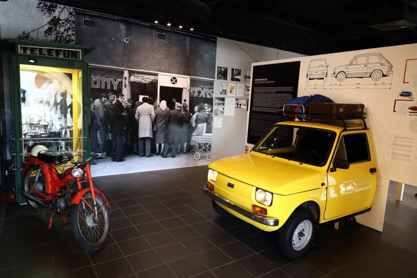 Zwiedzanie Muzeum Życia w PRL | Warszawa