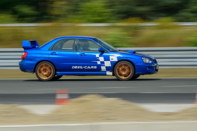 Pojedynek Subaru Impreza WRX vs. Porsche 911 | 2 okrążenia | Tor Główny