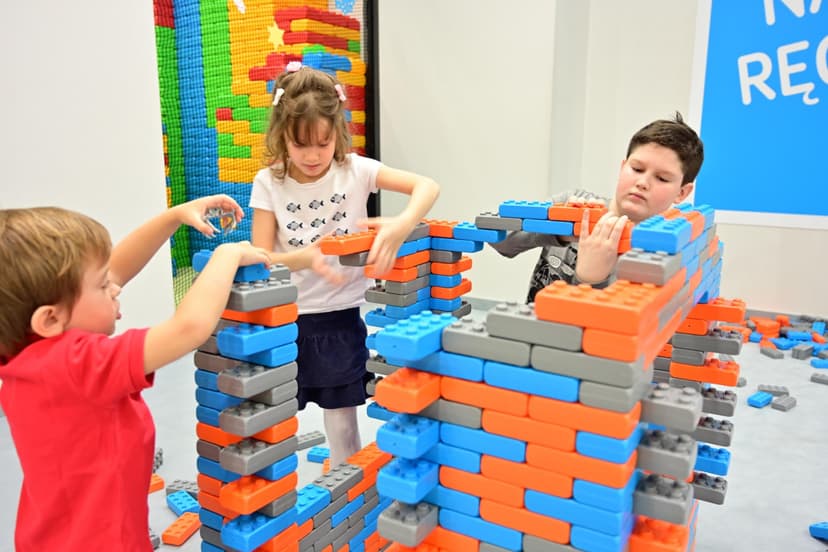 Całodzienna Przygoda w Centrum Edukacji i Zabawy "Klockowania" (2+2) | Gdańsk