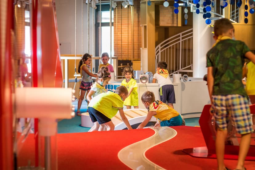 Poznaj "Ulicę Żywiołów EC1" dla Dziecka | Łódź