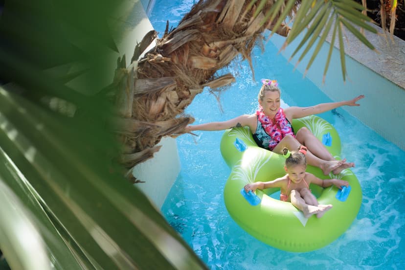 Całodniowa Zabawa w Basenach Tropikalnych dla Rodziny (2+1) | Kielce
