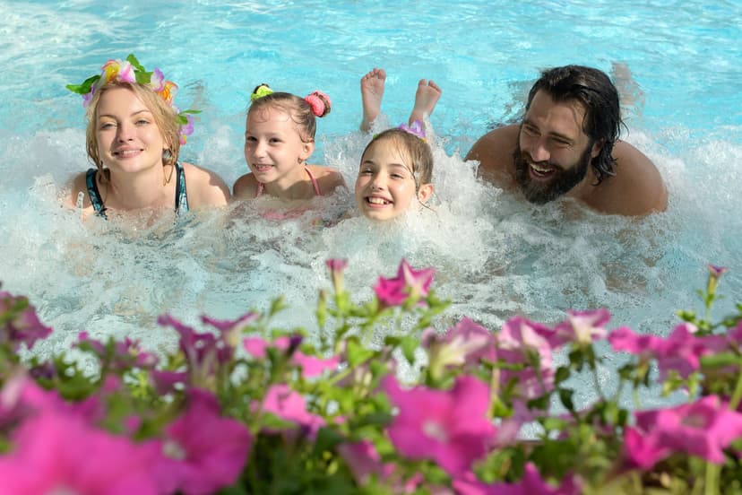 Całodniowa Zabawa w Basenach Tropikalnych dla Rodziny (2+2) | Kielce