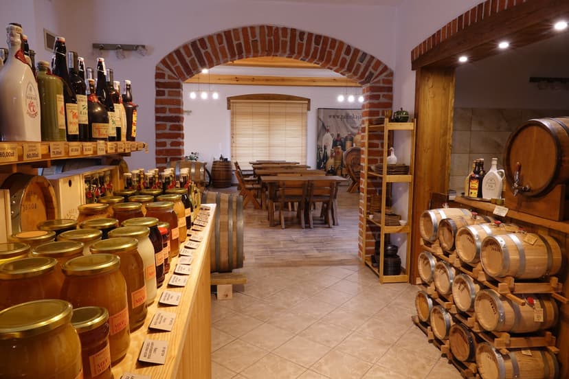 Zwiedzanie Miodosytni z Degustacją Miodów Pitnych dla Dwojga | Tomaszów Mazowiecki