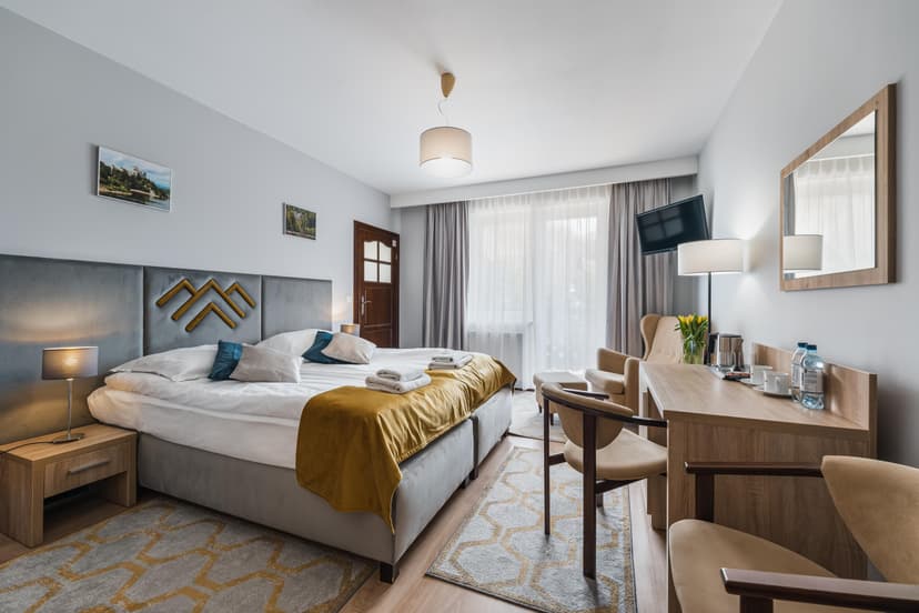 Odprężający Pobyt (4 Noce, 2 Osoby) | Hotel Smile*** | Szczawnica