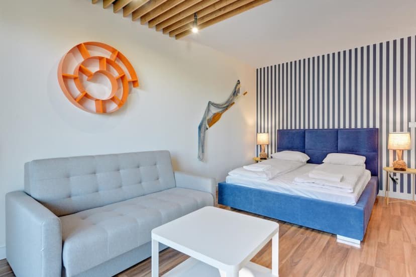 Luksusowy Pobyt (2 Noce, 4 Osoby) | Apartamenty Aura | Gdańsk