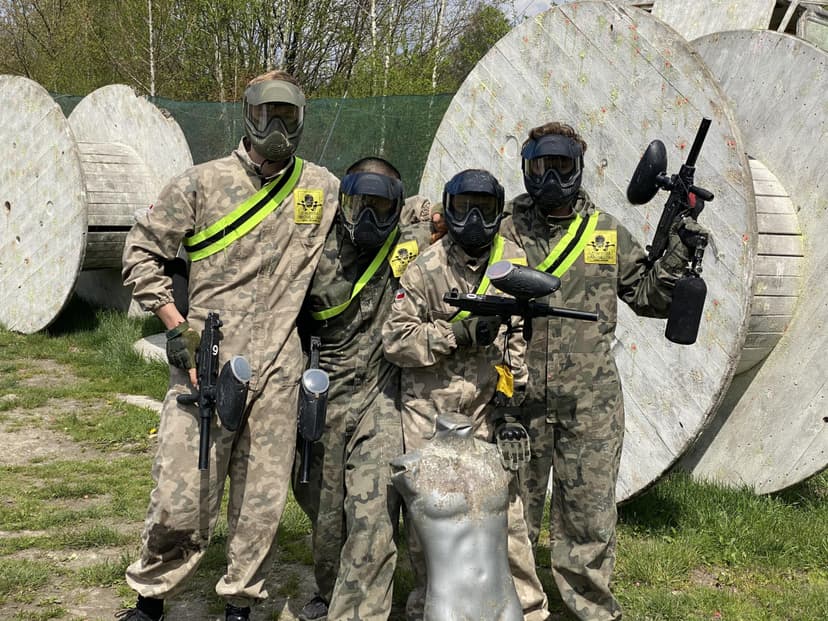 Wieczór Kawalerski z Paintballem (8 osób) | Kraków