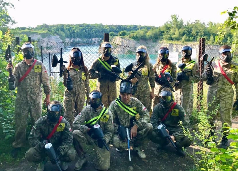 Wieczór Kawalerski z Paintballem (12 osób) | Kraków