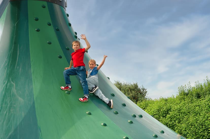 Całoroczna Przygoda w Parku Rozrywki | Kownaty