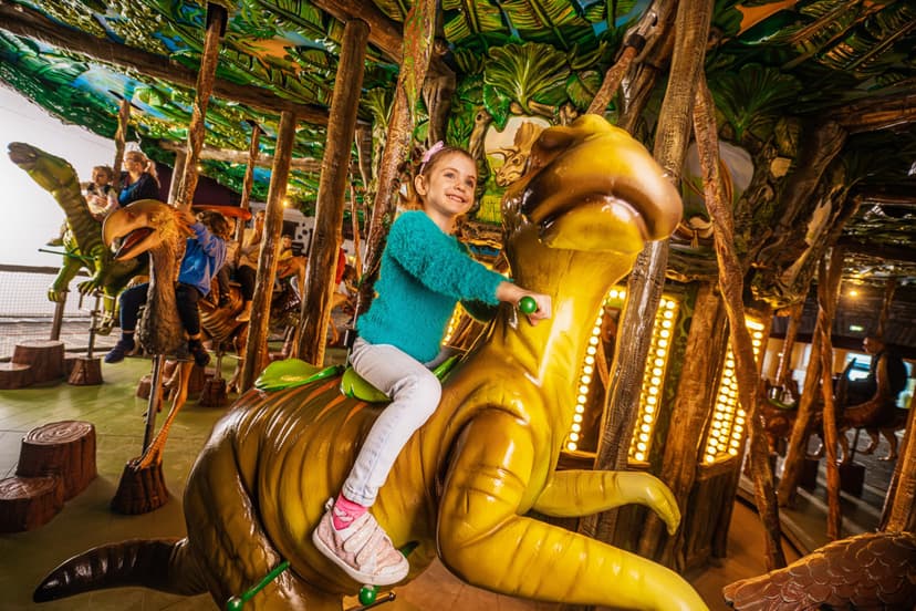 Całodniowa Przygoda w Parku Rozrywki dla Rodziny (3 osoby) | Warszawa (okolice)