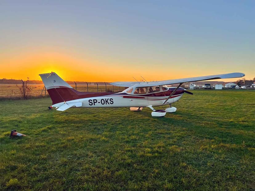 Lot Widokowy Samolotem nad Wisłą (15 minut) | Warszawa