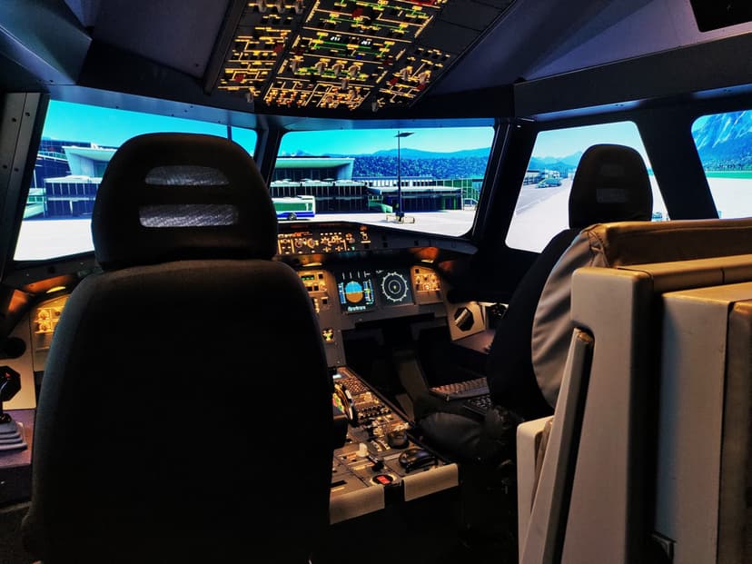 Lot w Symulatorze Airbus A320 (60 minut) | Warszawa