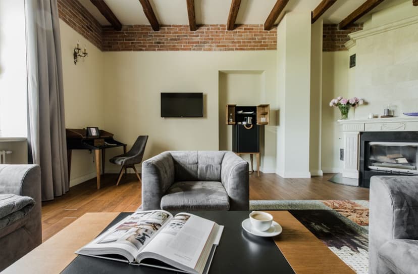 Urokliwy Pobyt w Apartamencie (2 Noce, 2 Osoby) | Pałac Warlity | Olsztynek (okolice)