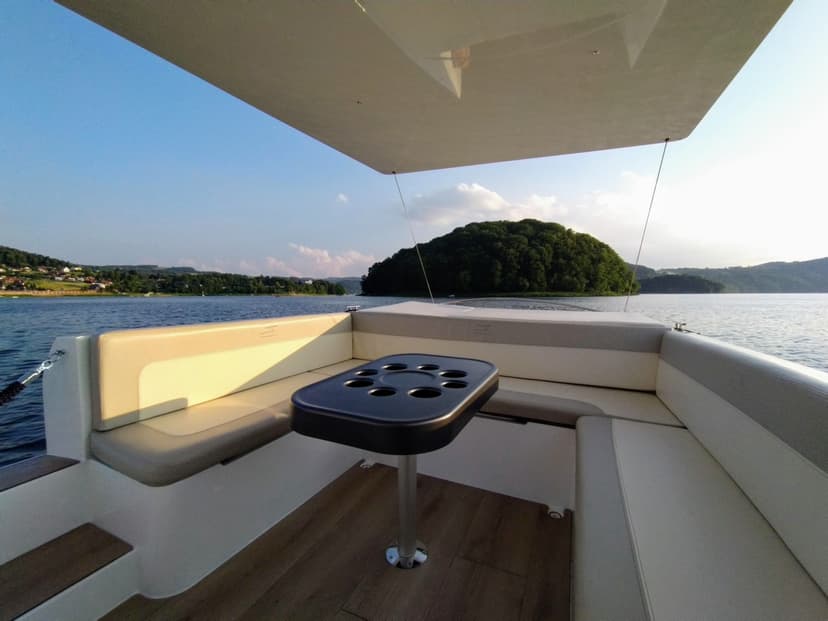 Rejs Elektrycznym Katamaranem dla Znajomych | Jezioro Rożnowskie (Nowy Sącz - okolice)