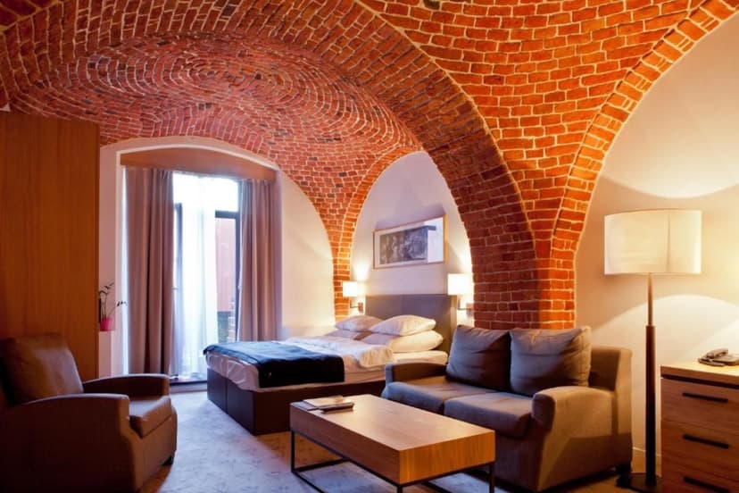 Urokliwy Pobyt (2 Noce, 2 Osoby) | The Granary Hotel | Wrocław
