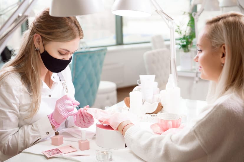 Manicure Hybrydowy | Warszawa