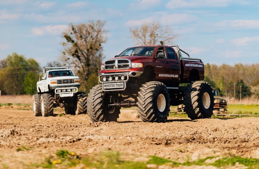 Jazda Monster Truckiem dla Dwojga (60 minut) | Wiele Lokalizacji