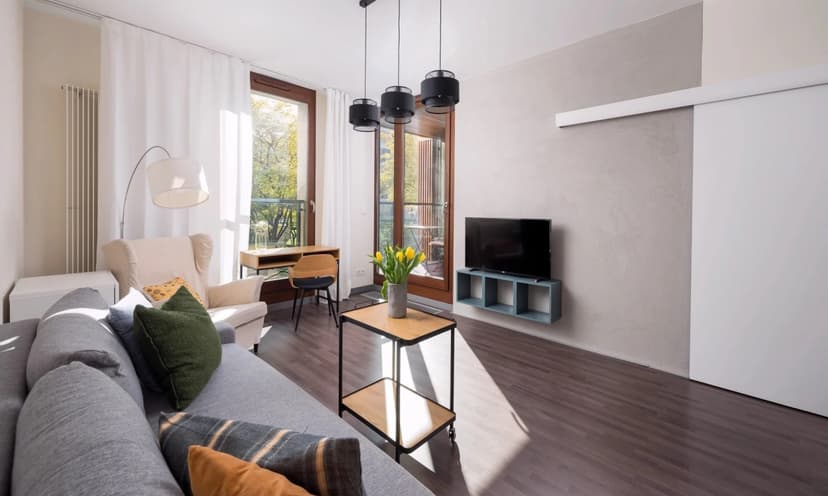 Urokliwy Pobyt w Apartamencie (3 Noce, 1-4 Osoby) | Go Apartments | Warszawa