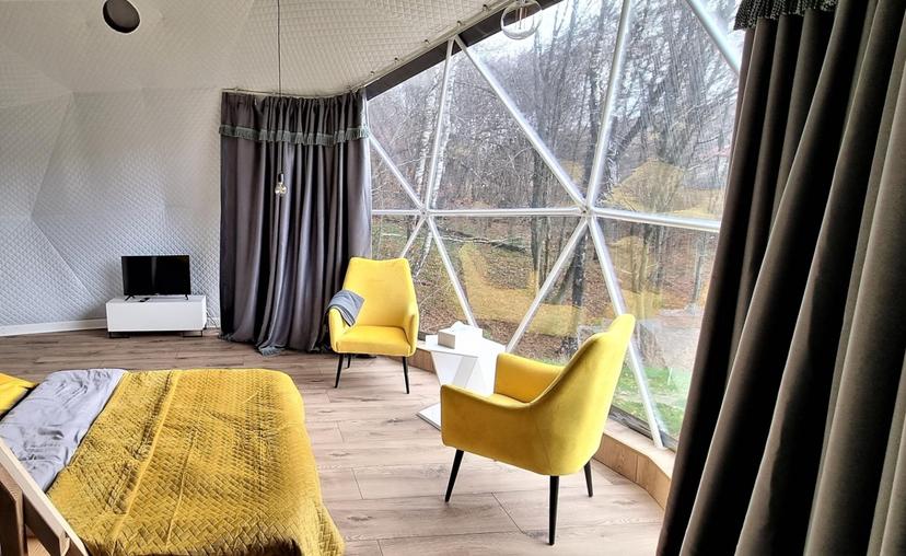 Glamping z Jacuzzi w Bieszczadach (3 Noce, 2 Osoby) | Dolina Gwiazd | Zawadka