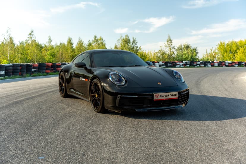 Jazda Porsche 911 | 2 okrążenia | Wiele Lokalizacji