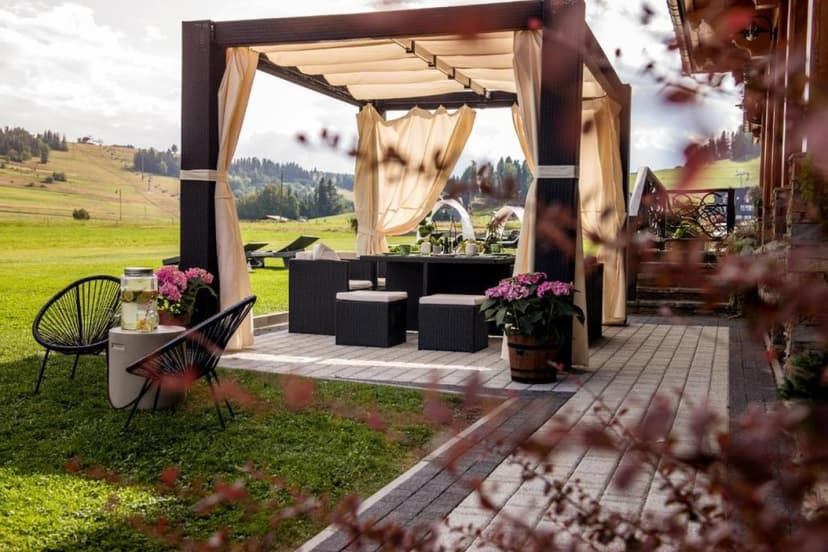 Romantyczny Pobyt (2 Noce, 2 Osoby) | Pensjonat Silverton | Białka Tatrzańska