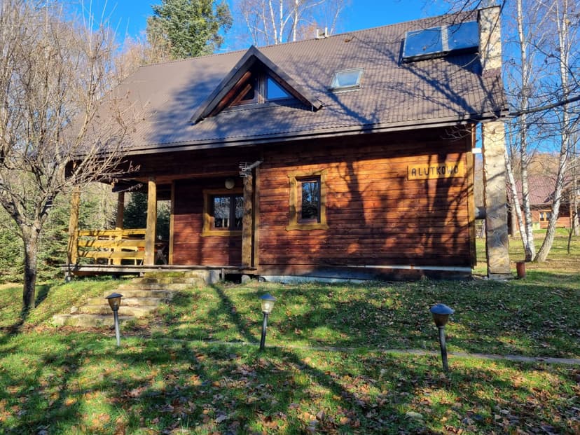 Odprężający Pobyt w Domku Alutkowo w Bieszczadach (3 Noce, 2 Osoby) | Helonowo | Zawadka