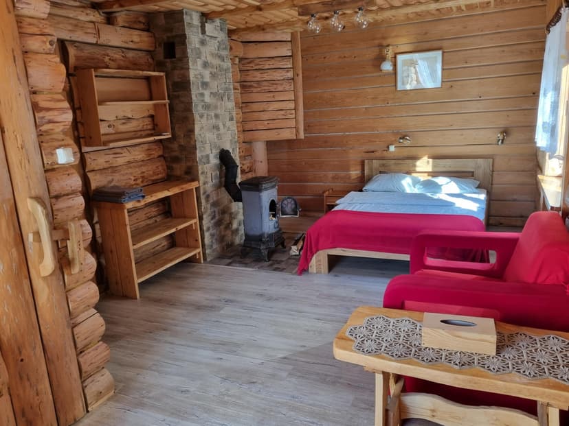 Odprężający Pobyt w Domku Danielowo w Bieszczadach (3 Noce, 2 Osoby) | Helonowo | Zawadka