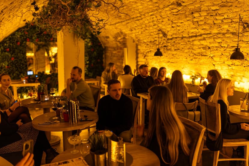 Candlelit Dinner - Kolacja wśród Tysiąca Świec dla Dwojga | Łódź