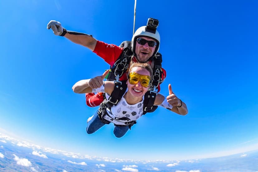 Skok ze Spadochronem z Filmowaniem | Częstochowa (okolice)