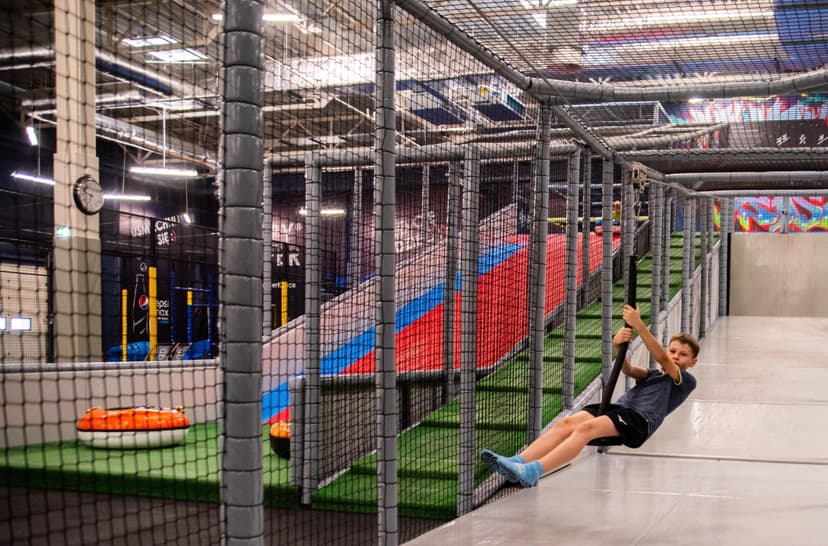 Całodniowa Szalona Zabawa w Parku Trampolin dla Dwojga | Kielce