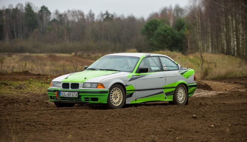 Jazda Samochodem Rajdowym BMW E36 | 3 okrążenia | Olsztyn (okolice)