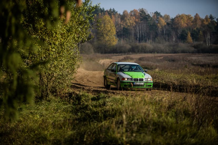 Jazda Samochodem Rajdowym BMW E36 | 5 okrążeń | Olsztyn (okolice)