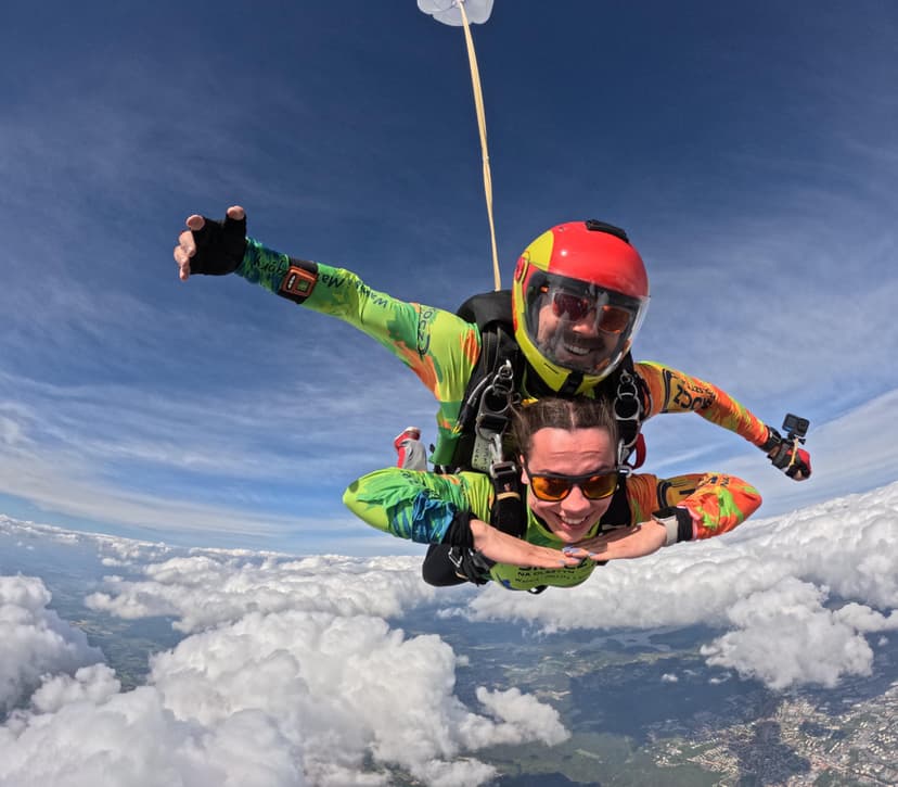 Skok ze Spadochronem z Podwójnym Filmowaniem | Olsztyn (okolice)