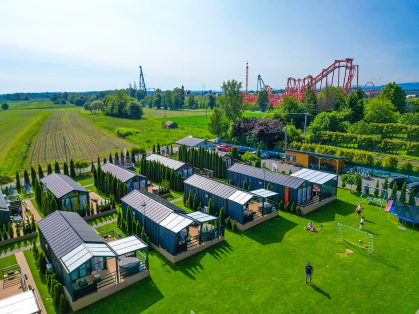 Romantyczny Pobyt w Domku (1 Noc, 2 Osoby) | Holiday Park Zator Resort & Spa | Zator