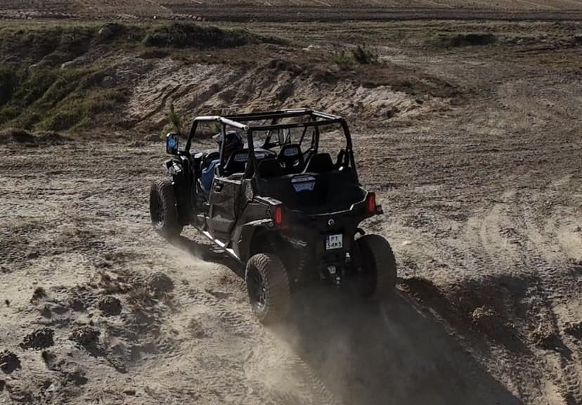 Jazda Buggy Can-Am Maverick – Wyprawa na Żwirownię (60 minut) | Żnin