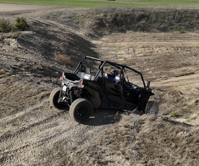 Jazda Buggy Can-Am Maverick – Wyprawa na Żwirownię (2 godziny) | Żnin